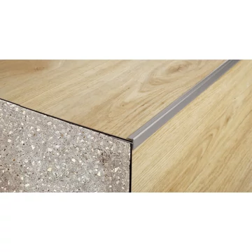 Furatos pozitív lépcsősín "3mm" eloxált aluminium 2.5m